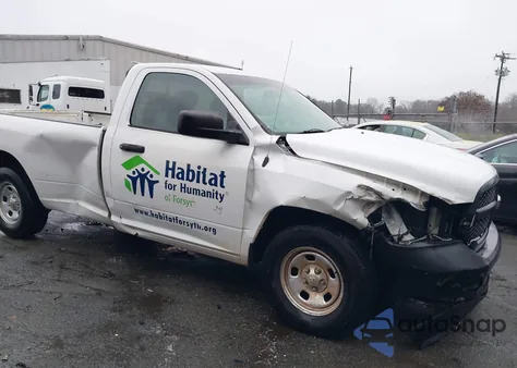 2015 Ram 1500 Tradesman z USA, uszkodzony, nr VIN 3C6JR6DG1FG612059